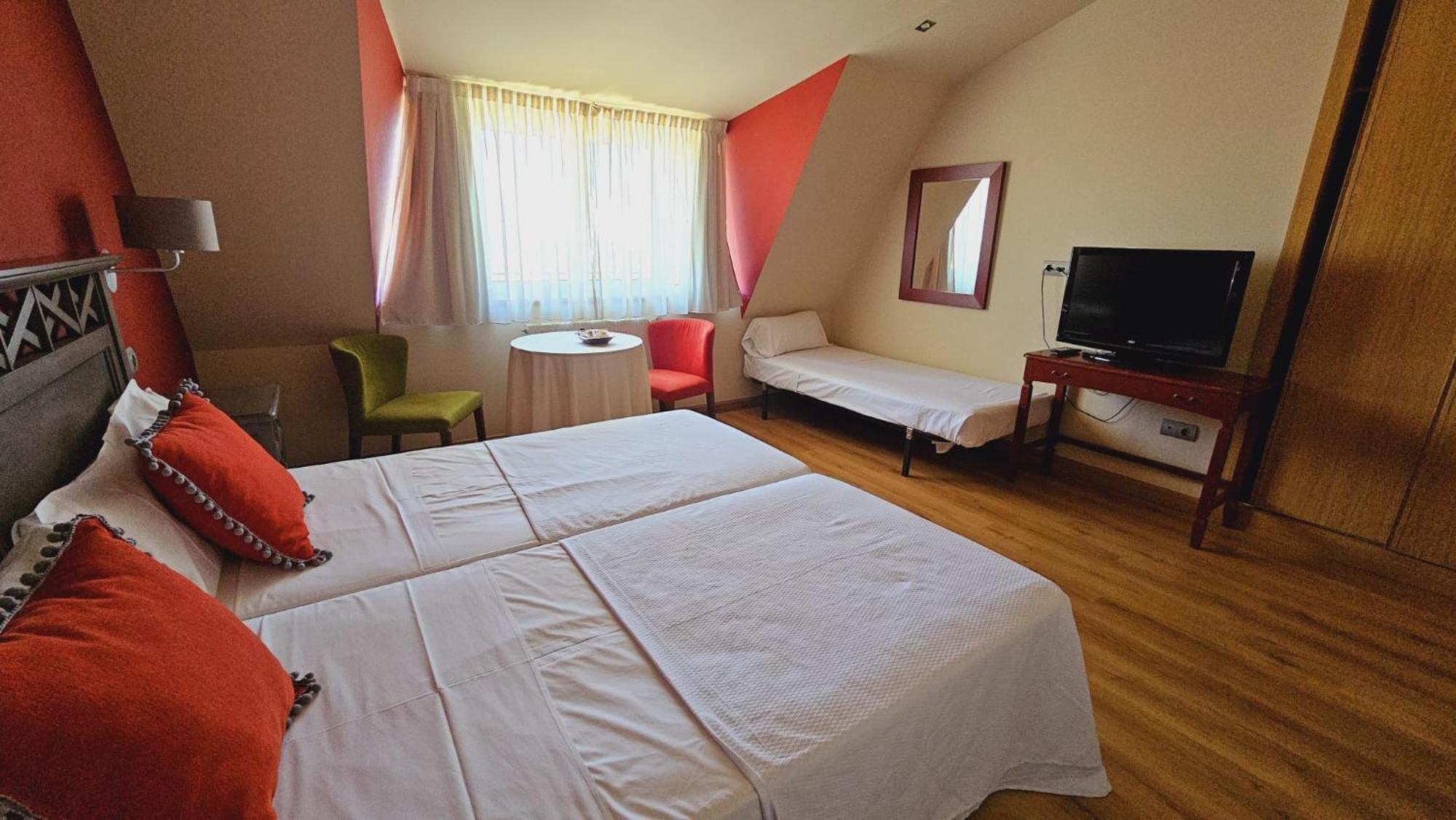 Hotel Matalenas Santander Buitenkant foto