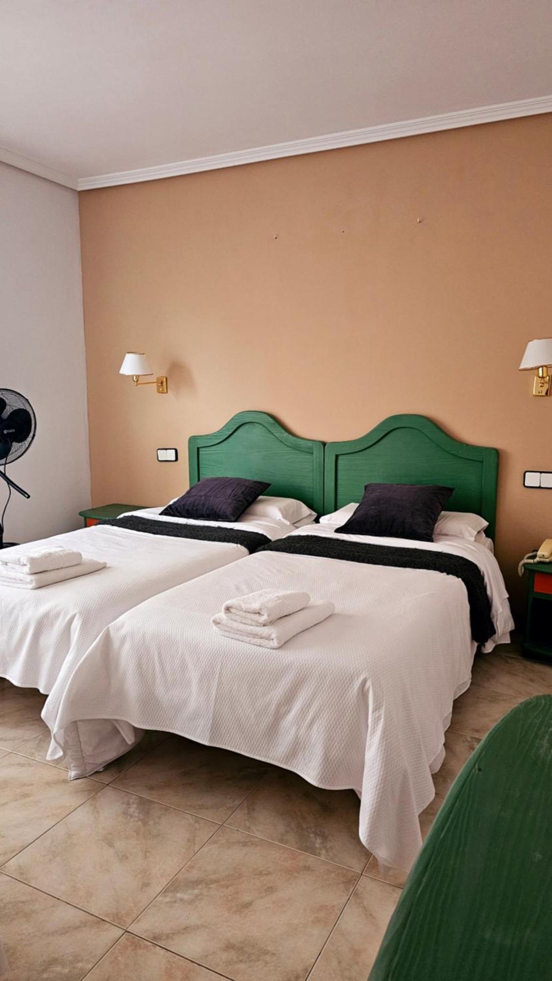 Hotel Matalenas Santander Buitenkant foto