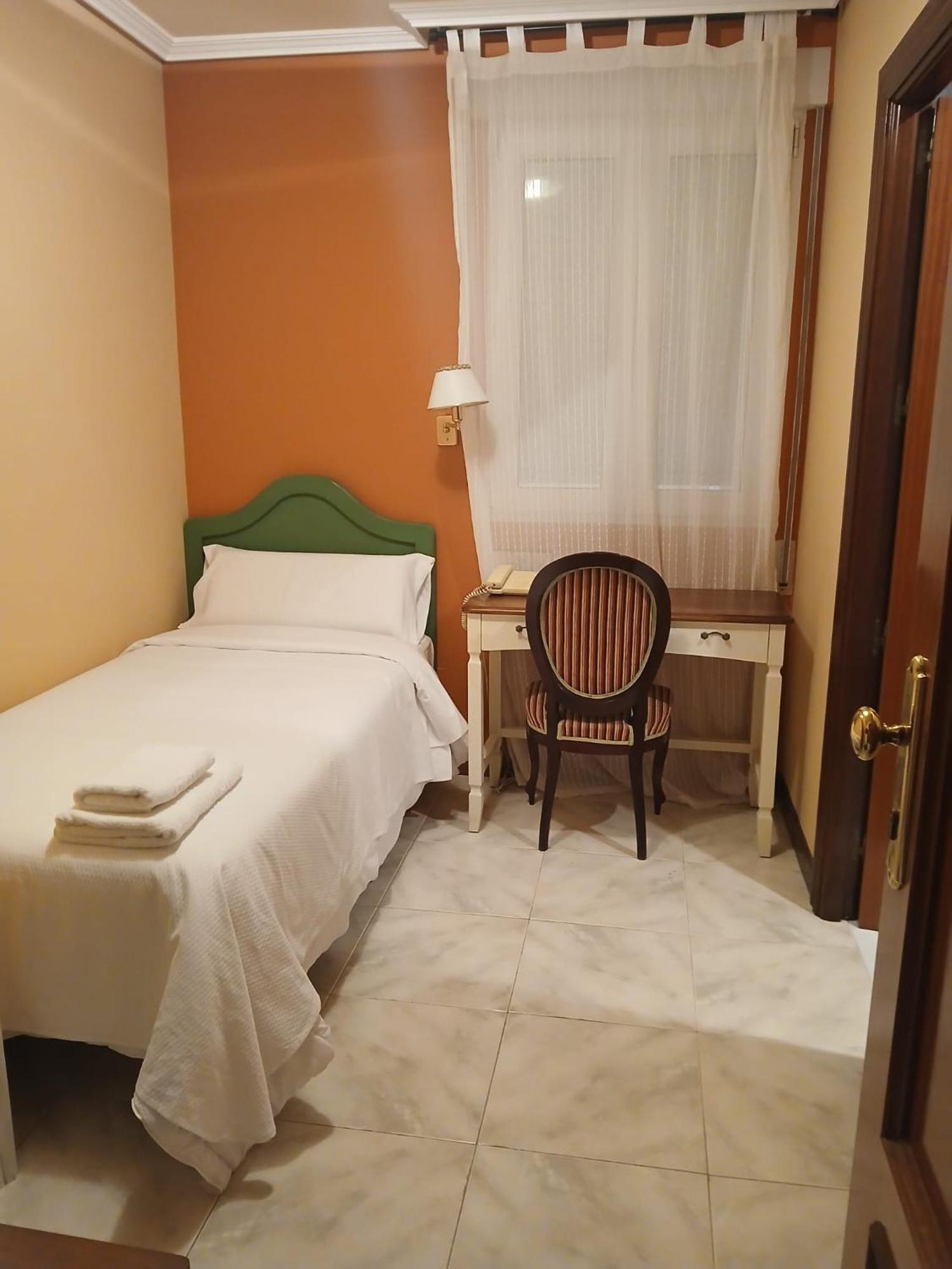 Hotel Matalenas Santander Buitenkant foto
